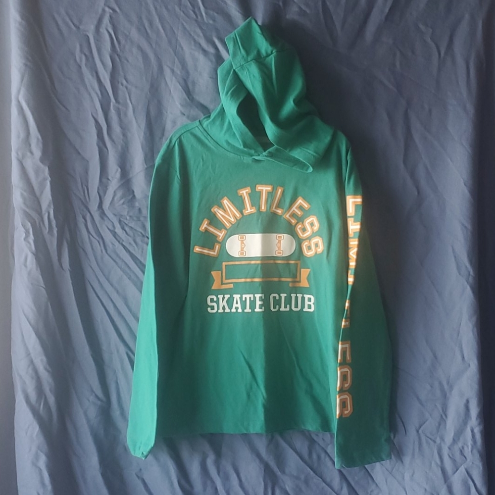 Boys hooded long sleeve skate tshirt